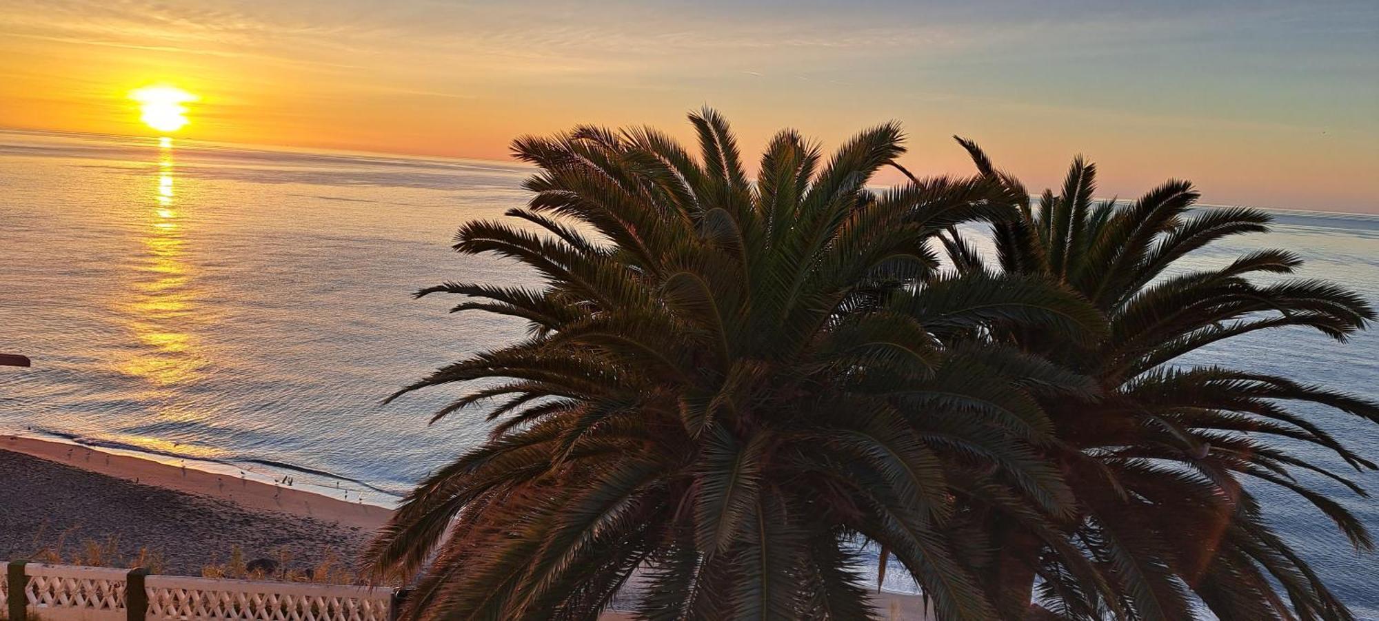 Appartamento Acapulco Playa Beautiful Seaview Nerja Esterno foto